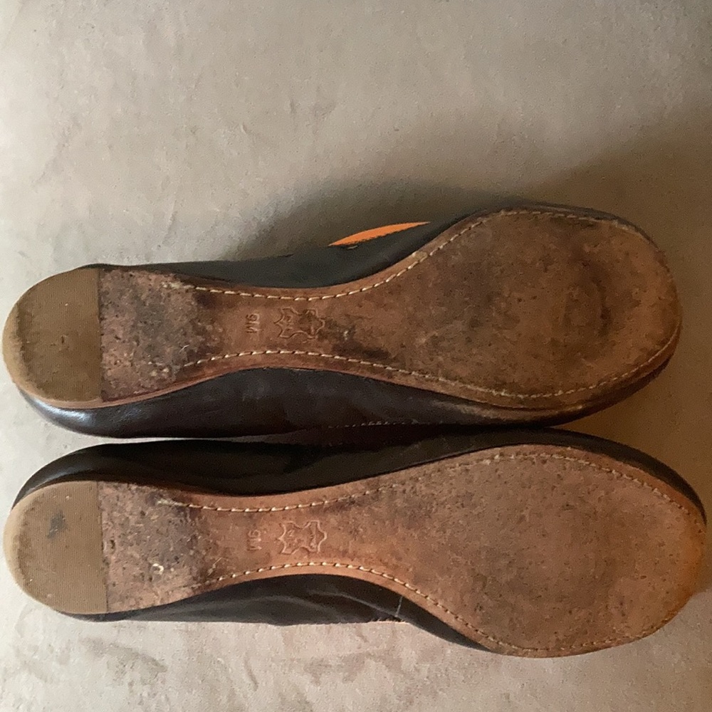 Tory Burch brown and orange ballet flats. Size 9 - Picture 3 of 7